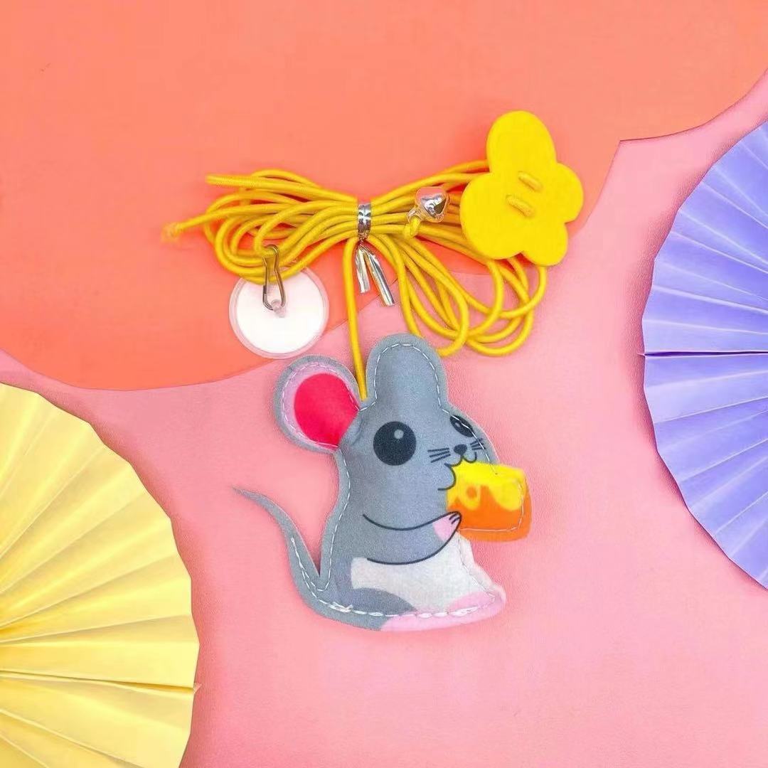 Interactive Pet Toy Telescopic Hanging Rope Grabbing Mouse